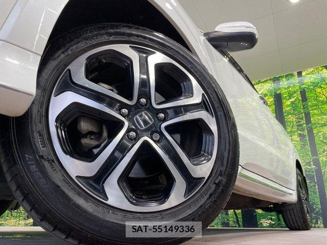 Honda VEZEL 2016-08 8563948-12