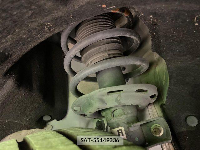 Honda VEZEL 2016-08 8563948-19