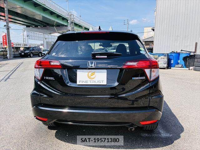 Honda VEZEL 2016-05 8629552-19