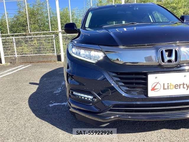 Honda VEZEL 2019-01 8629545-17