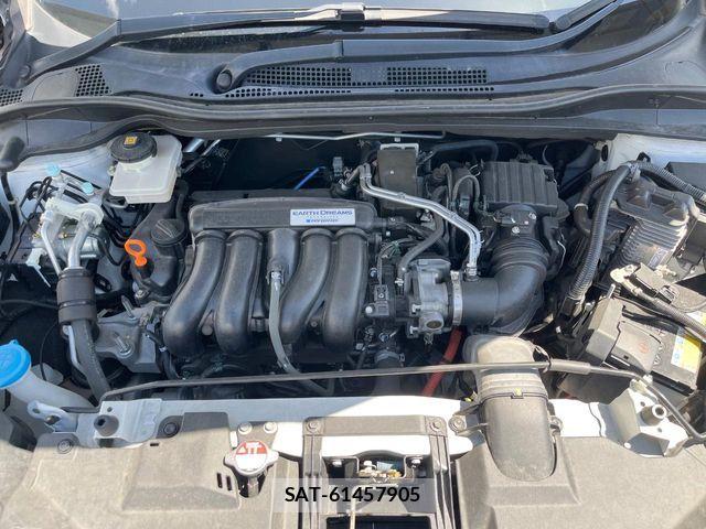 Honda VEZEL 2019-09 8629546-17