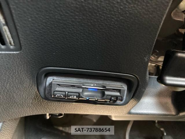 Honda VEZEL 2016-01 8629560-26