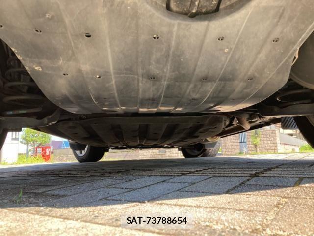 Honda VEZEL 2016-01 8629560-8