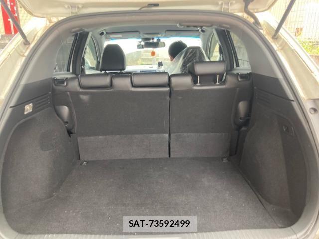 Honda VEZEL 2016-05 8629557-9