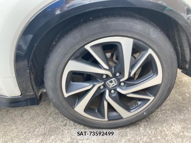 Honda VEZEL 2016-05 8629557-11