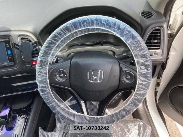 Honda VEZEL 2016-04 8629558-14