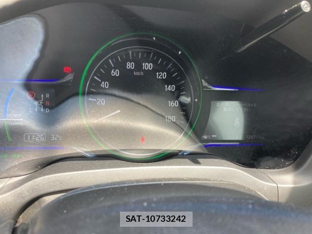 Honda VEZEL 2016-04 8629558-15