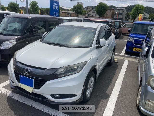 Honda VEZEL 2016-04 8629558-2