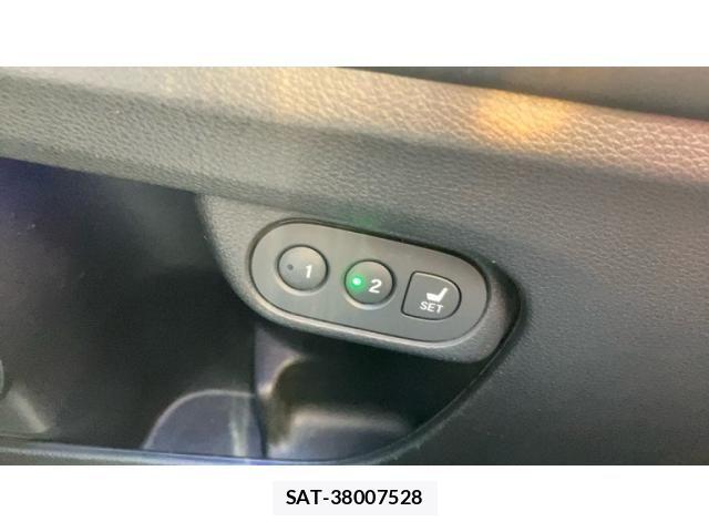 Honda VEZEL 2019-11 8629547-21