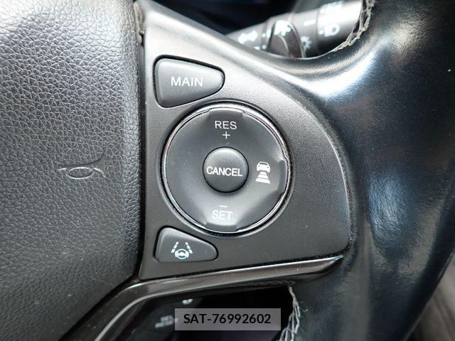 Honda VEZEL 2018-03 8629541-16