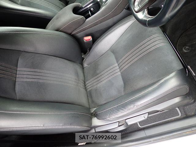 Honda VEZEL 2018-03 8629541-20
