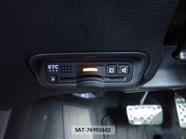 Honda VEZEL 2018-03 8629541-28