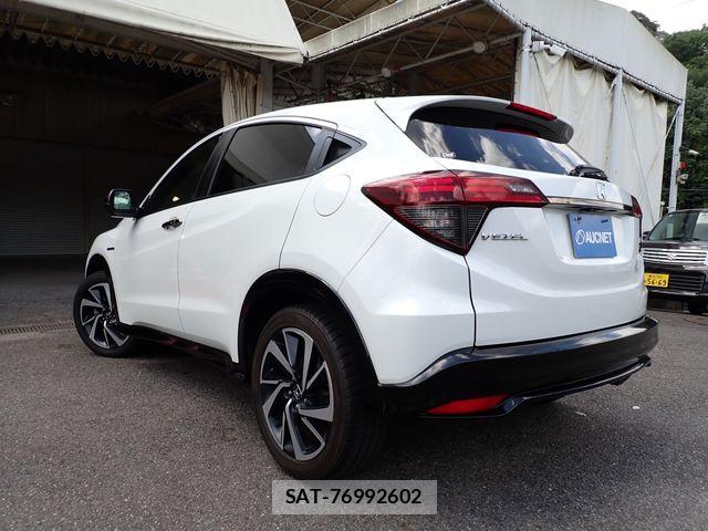 Honda VEZEL 2018-03 8629541-2