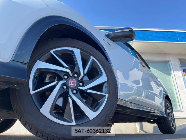 Honda VEZEL 2017-02 8629549-12