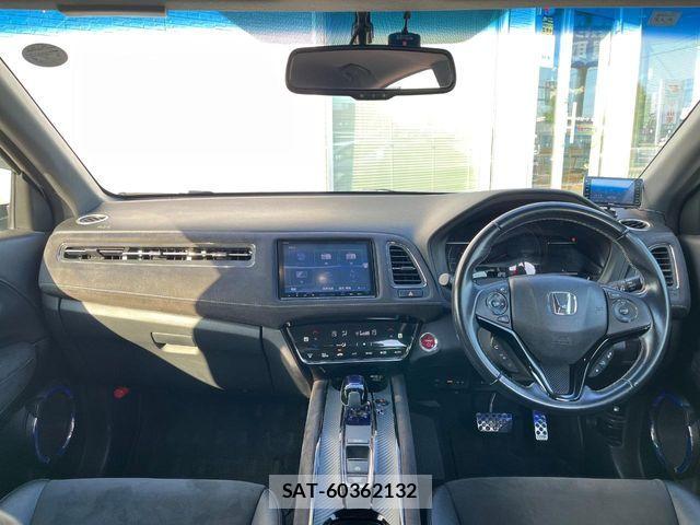Honda VEZEL 2017-02 8629549-1