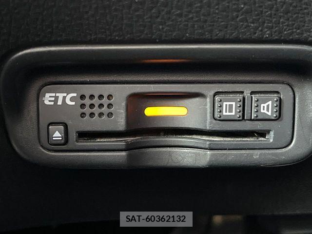 Honda VEZEL 2017-02 8629549-4