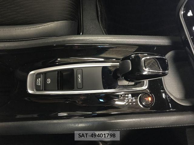 Honda VEZEL 2019-03 8629548-10