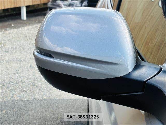 Honda VEZEL 2014-08 8629551-26