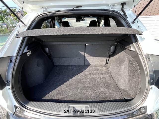 Honda VEZEL 2018-06 8662179-13