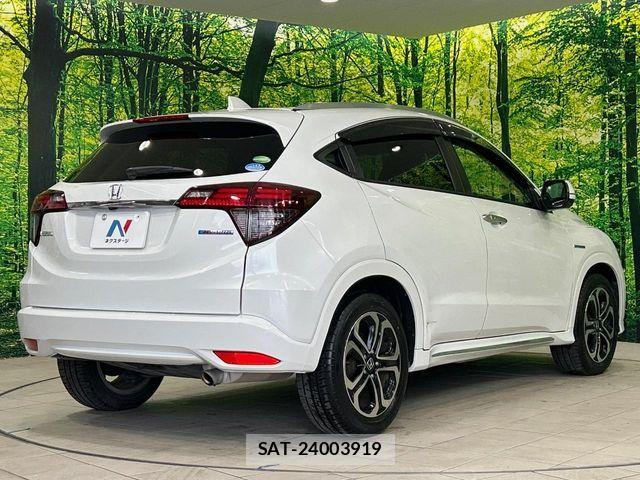 Honda VEZEL 2018-08 8667091-16