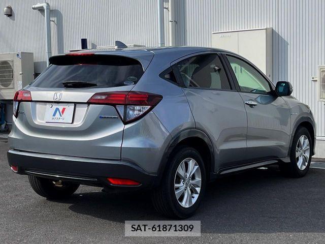 Honda VEZEL 2015-08 8667094-16