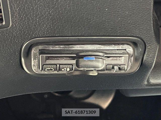 Honda VEZEL 2015-08 8667094-6