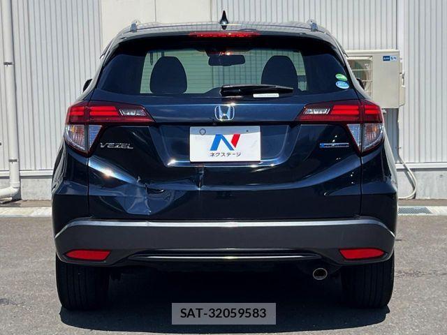 Honda VEZEL 2017-11 8667092-14