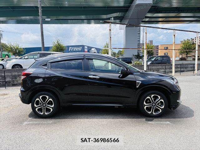 Honda VEZEL 2015-06 8667093-16