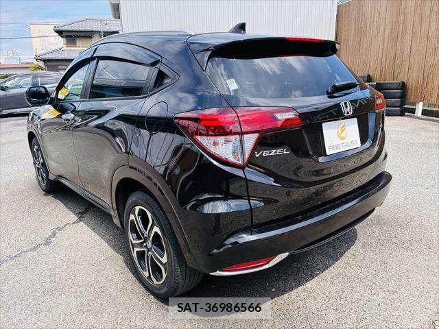 Honda VEZEL 2015-06 8667093-19