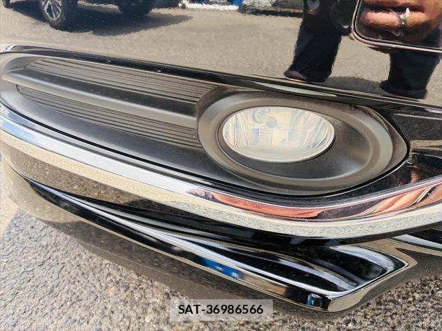 Honda VEZEL 2015-06 8667093-24