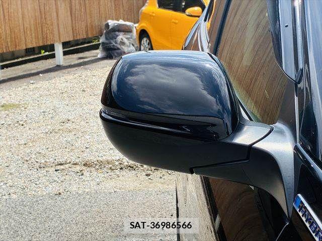 Honda VEZEL 2015-06 8667093-26
