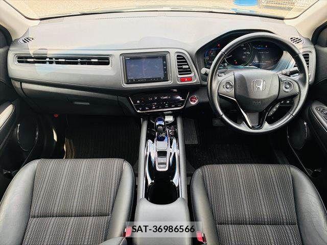 Honda VEZEL 2015-06 8667093-2
