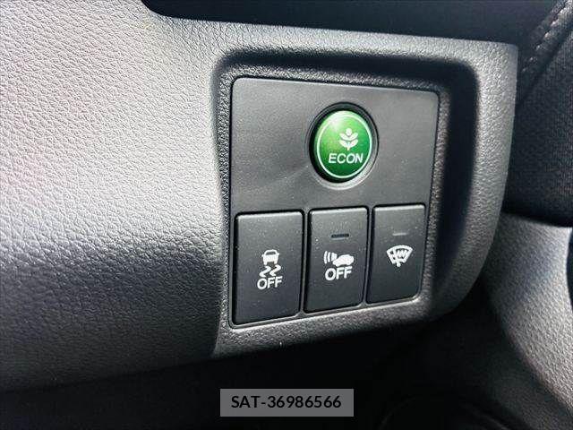 Honda VEZEL 2015-06 8667093-6