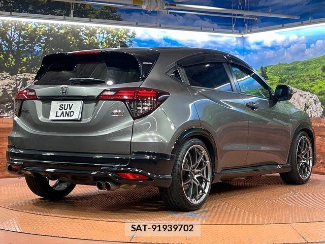 Honda VEZEL 2019-03 8667090-16