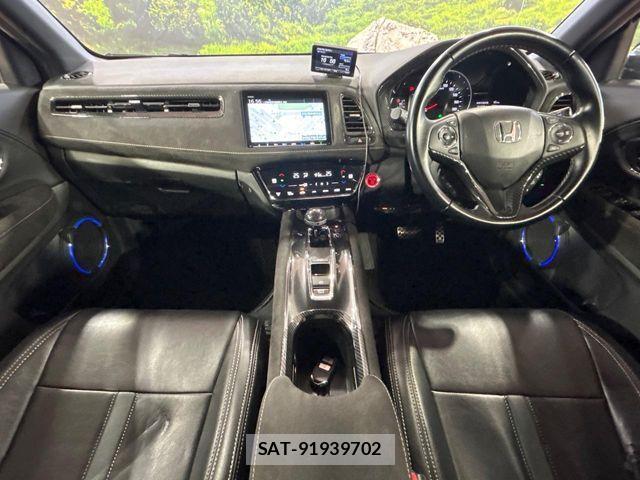 Honda VEZEL 2019-03 8667090-1