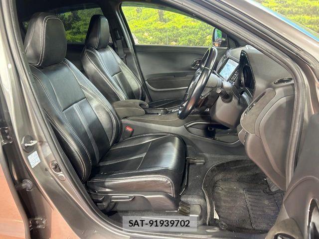Honda VEZEL 2019-03 8667090-7