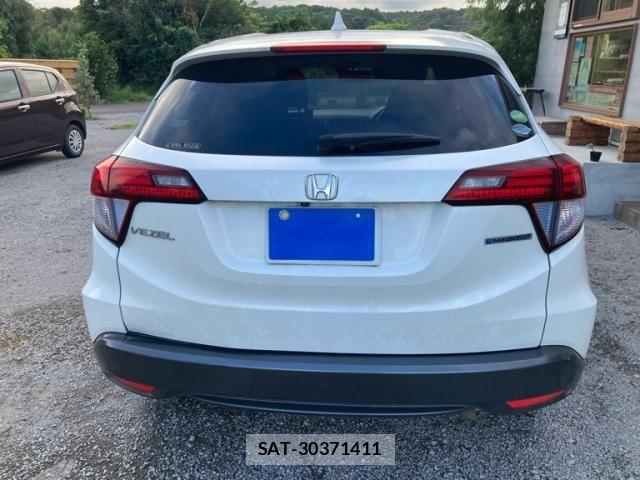 Honda VEZEL 2014-05 8686863-5
