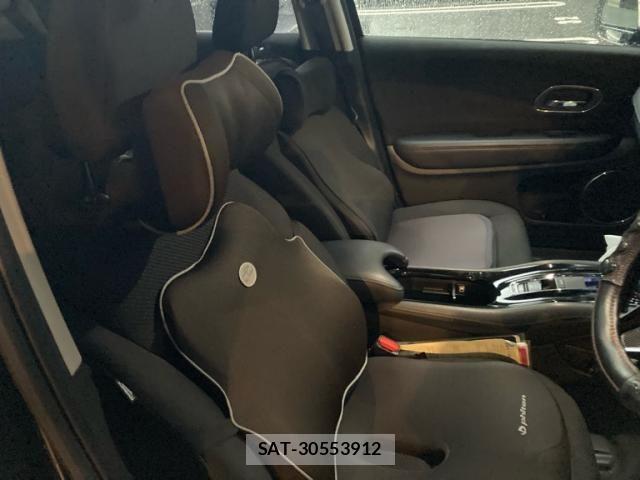 Honda VEZEL 2017-06 8746606-11