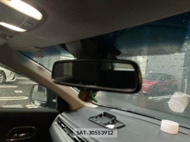 Honda VEZEL 2017-06 8746606-16