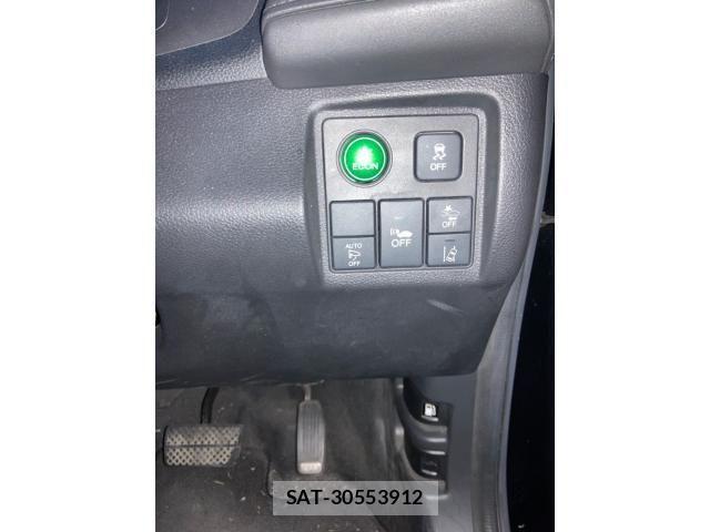 Honda VEZEL 2017-06 8746606-17