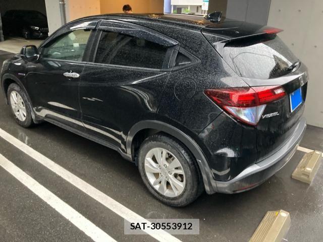 Honda VEZEL 2017-06 8746606-2