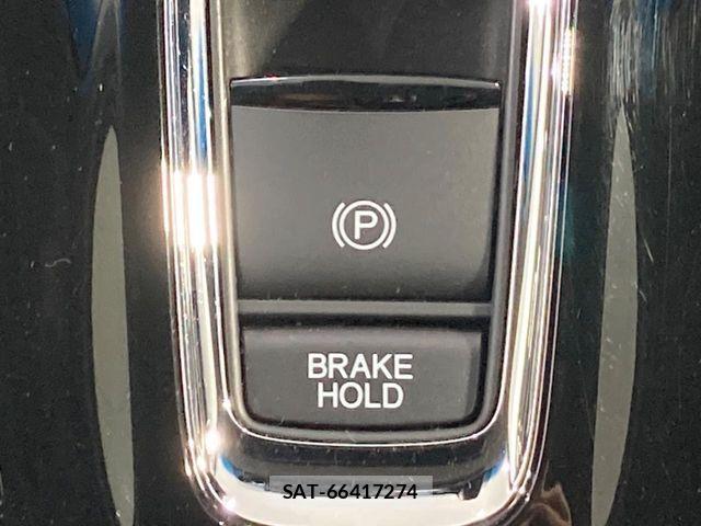 Honda VEZEL 2017-06 8746600-6