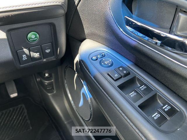 Honda VEZEL 2015-03 8746598-26