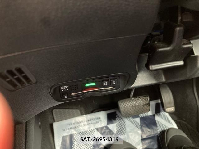 Honda VEZEL 2019-10 8746596-25