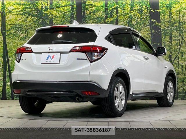 Honda VEZEL 2017-08 8746603-16