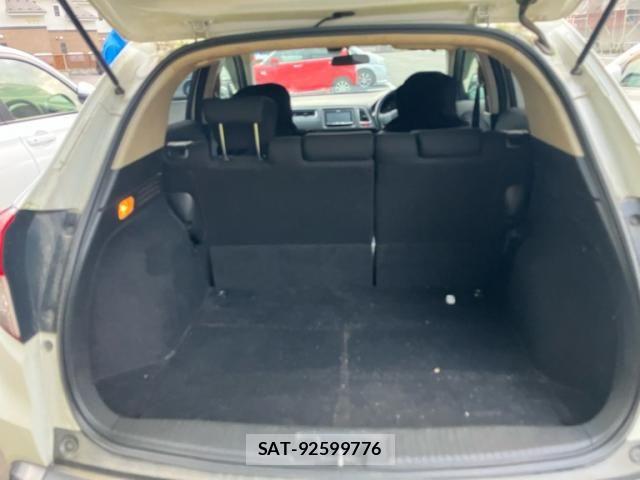 Honda VEZEL 2014-12 8746610-6