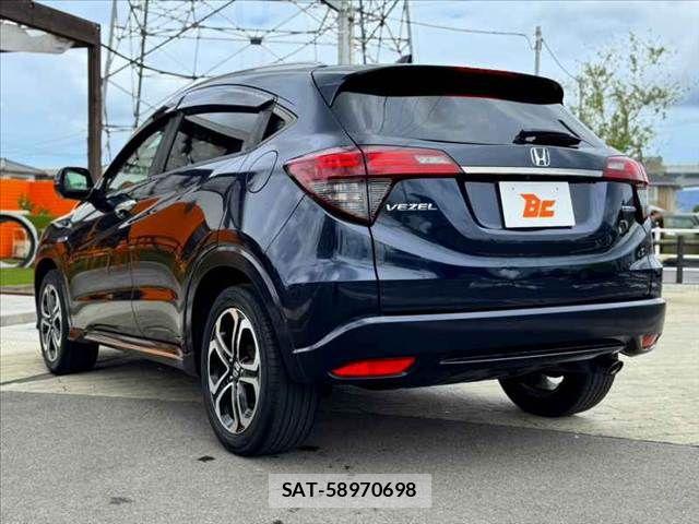 Honda VEZEL 2018-07 8746604-12