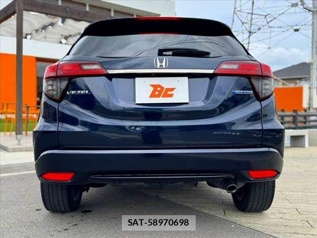 Honda VEZEL 2018-07 8746604-13