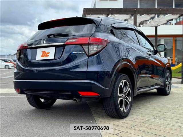 Honda VEZEL 2018-07 8746604-14