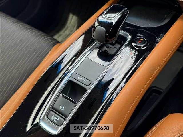 Honda VEZEL 2018-07 8746604-24